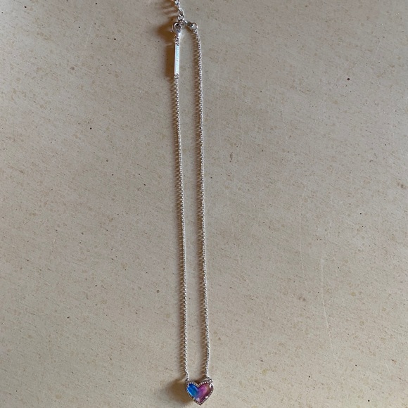 Ari Heart Silver Kendra Scott Necklace - Picture 1 of 2